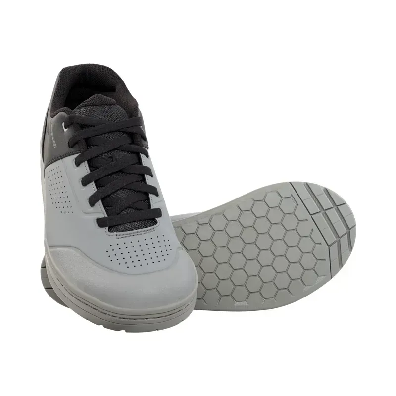Shimano SH-GR501 Flat Shoes in Black/Gray-3